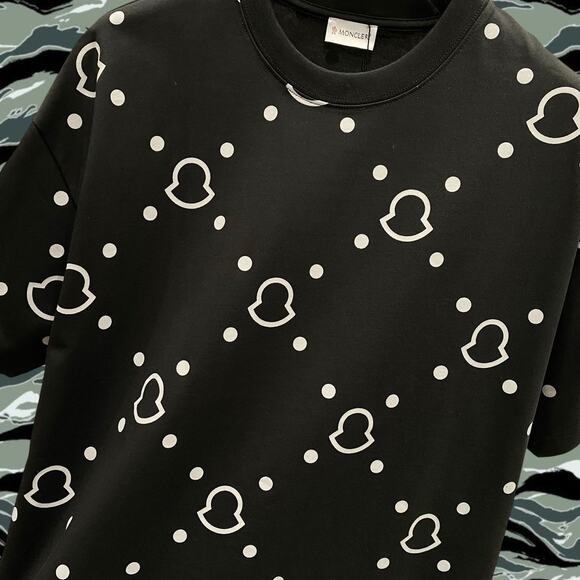 Moncler men's round neck short sleeve T-shirt - Picture 4 of 5